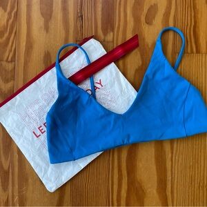 Left on Friday Sunday top in Wipeout